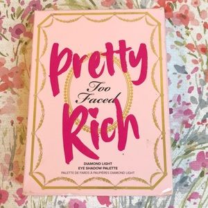 It’s eye shadow palette